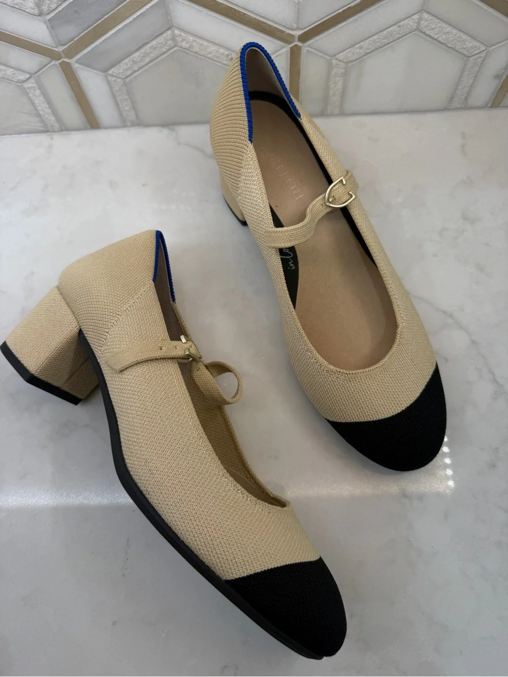 NWOB ROTHYS MARY JANE BLOCK HEEL CAP TOE CREAM BLACK 7.5